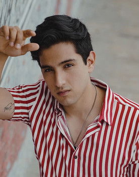 Marco Grandez as Alejandro