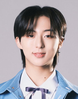 Miraku as Self - Contestant