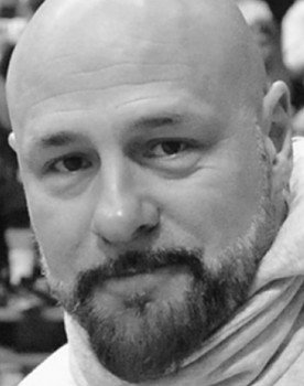 Dalibor Andonov Gru as Petar - Peca