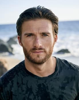 Scott Eastwood as Deputy Carl Hartman