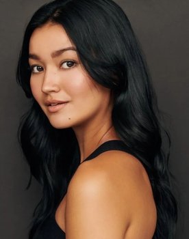 Mikayla Renfrow as Kelly