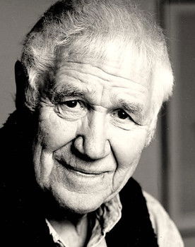 Kjell Aukrust as Himself(archive footage)