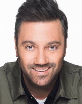 Giorgos Theofanous as Γιώργος Θεοφάνους (Self)