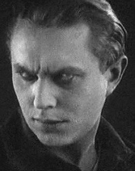 Vladimir Chuvelyov as Aleksandr Dzyubin