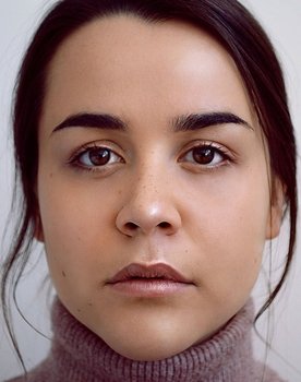 Laurie Vigneault as Woman