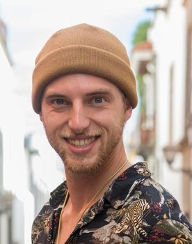 Wiktor Mrozik as 