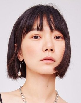Bae Doona as Park Min-seo (adult)