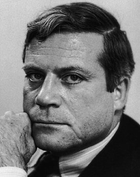 Oliver Reed as Narrator