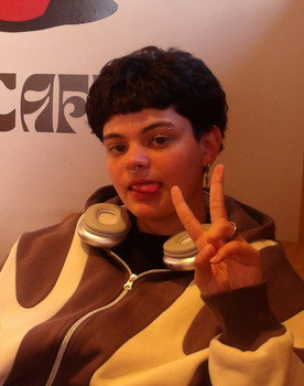 Mariana Santos de Lima as Y