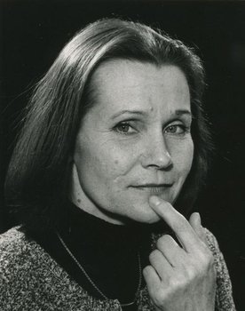Liis Bender as Lisete