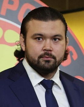 Aaron Phillip Wolf as Aaron Wolf