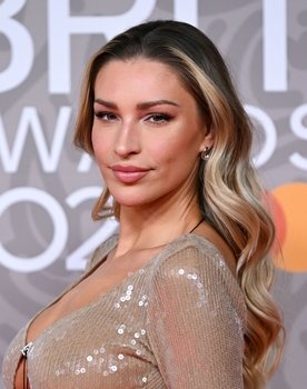 Zara McDermott as Self - Contestant