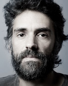 Fernando Catatau as 