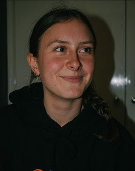 Livia Mantelli as LMG