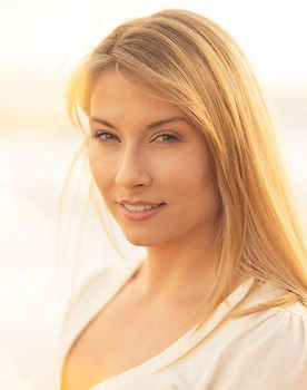 Elena Antón as Camperola Àngelus