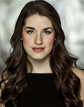 Sarah Carmosino as Rachel