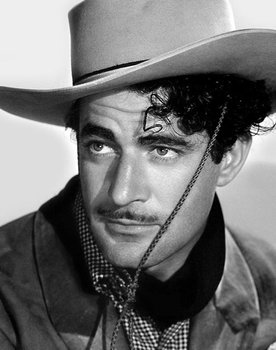 Gilbert Roland as Paco Del Valle