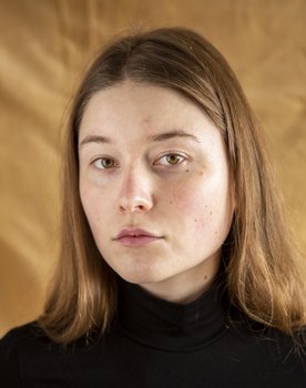 Jindřiška Hanušová as Hana (Young)
