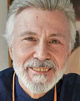 Mim Kemal Öke as Eşref Selimoğlu