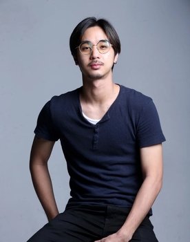 Fabian Loo as Guan Teng