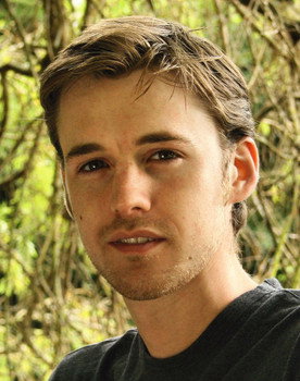 Leigh Alderson as Eric