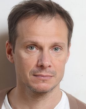 Andrey Kuzichev as Дима - имиджмейкер Влада