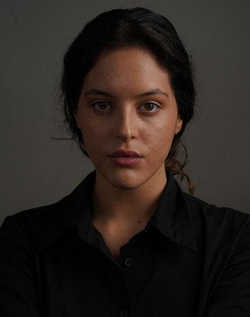 Nia Gugava as 