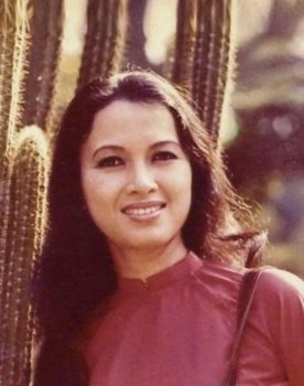 Thùy Liên as Tuyết Mai