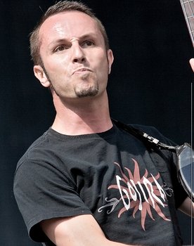 Jean-Michel Labadie as Bass