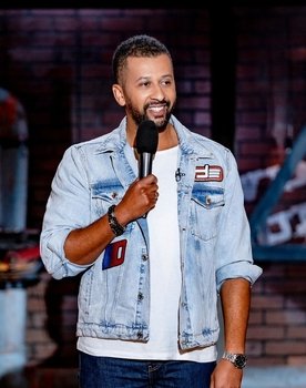 Musimbe Dávid Dennis as Musimbe Dávid Dennis