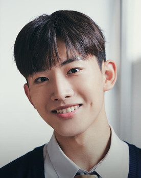 Cha Se-jin as Basketball club member 3