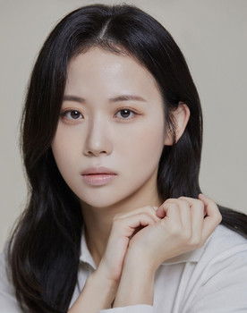 Kim Gye-rim as Hyeon Seo-Jin