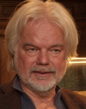 Han Bakker as Self