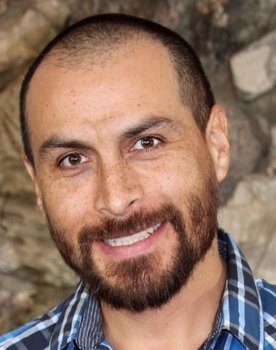 Piero Melotti as Capitan ejercito Zapata