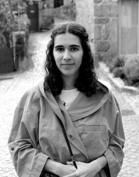 Melanie Pereira as Narrator (voice)