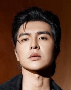 Steven Nguyễn as Trung tá Hoàng Minh Kiên