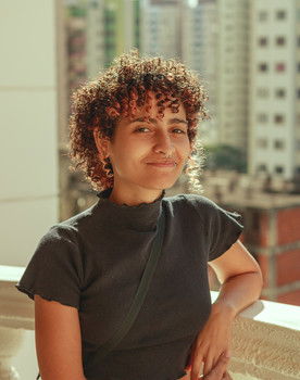 Martins Samara as Mulher na foto