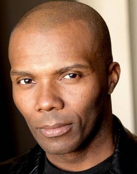 Ra Hanna as Nacim Bismilla