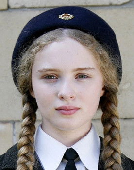 Marfa Ivanova as Vika