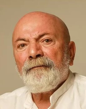 Hüseyin Taş as Burhan