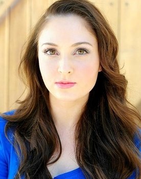 Kelsey McDonald as Ashley