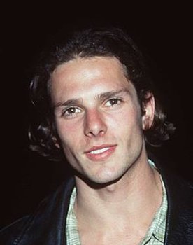 Thomas Magiar as Christian Mueller