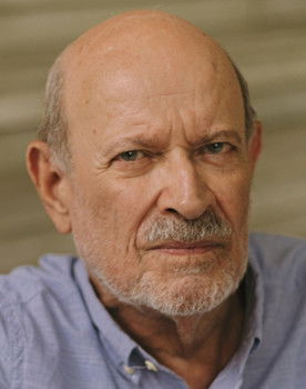 Jaime Fabregas as Daddy (segment "Komiks")