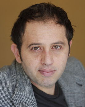 Antonio Perna as Carlo Alessi