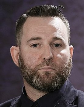 Aleksey Rozin as Artur