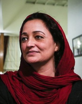 Eline Farideh Koning as Farideh