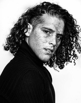 Xavier Jiménez as Punch