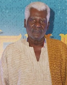 Severo D'Acelino as Capitão Eugênio