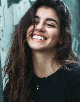 Isabela Souza Photo
