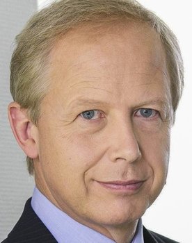Tom Buhrow as Tom Buhrow
